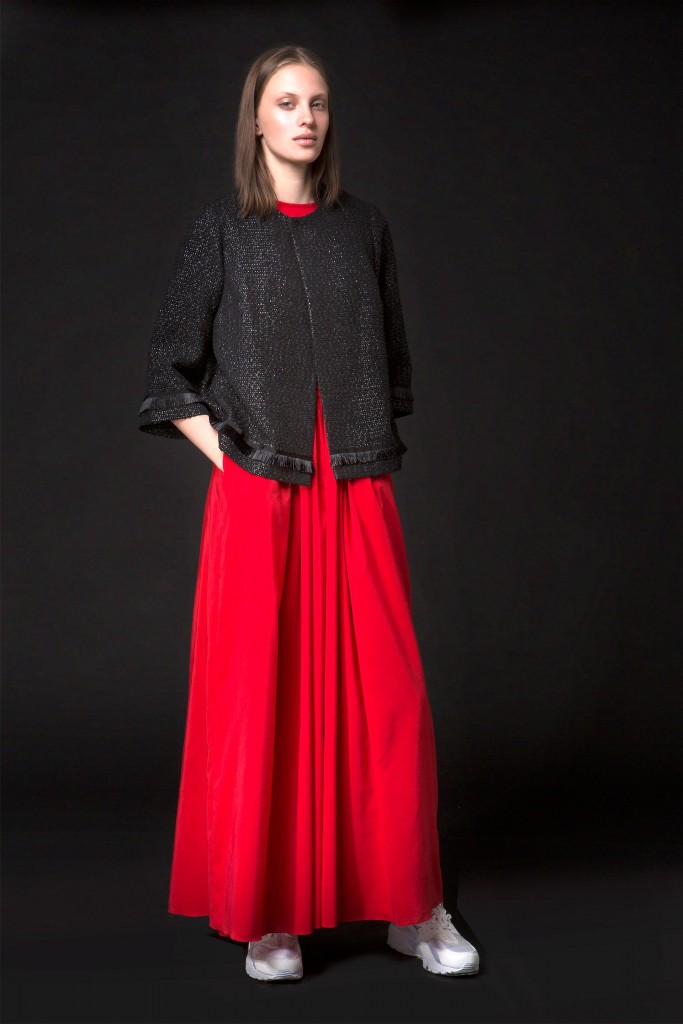 06 JACQUART SHORT COAT 20 CLICQUOT DRESS