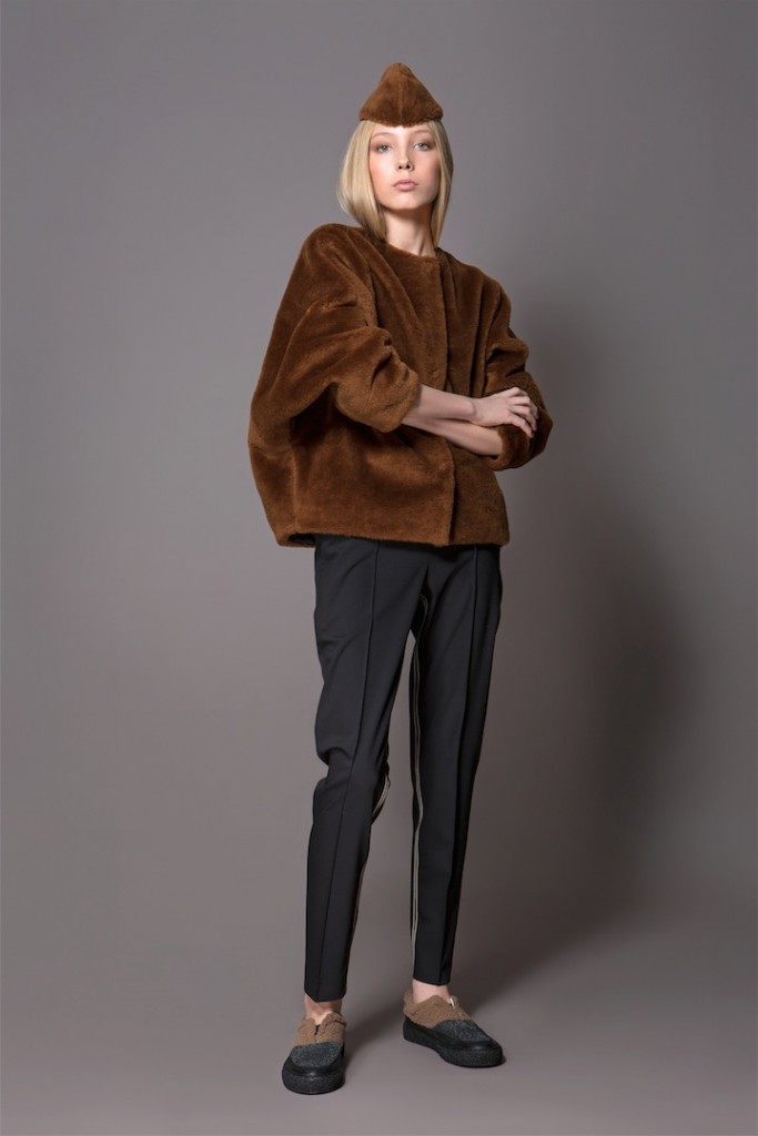 12 Ulysse Nardin short coat 46 Bedat trousers 683x1024