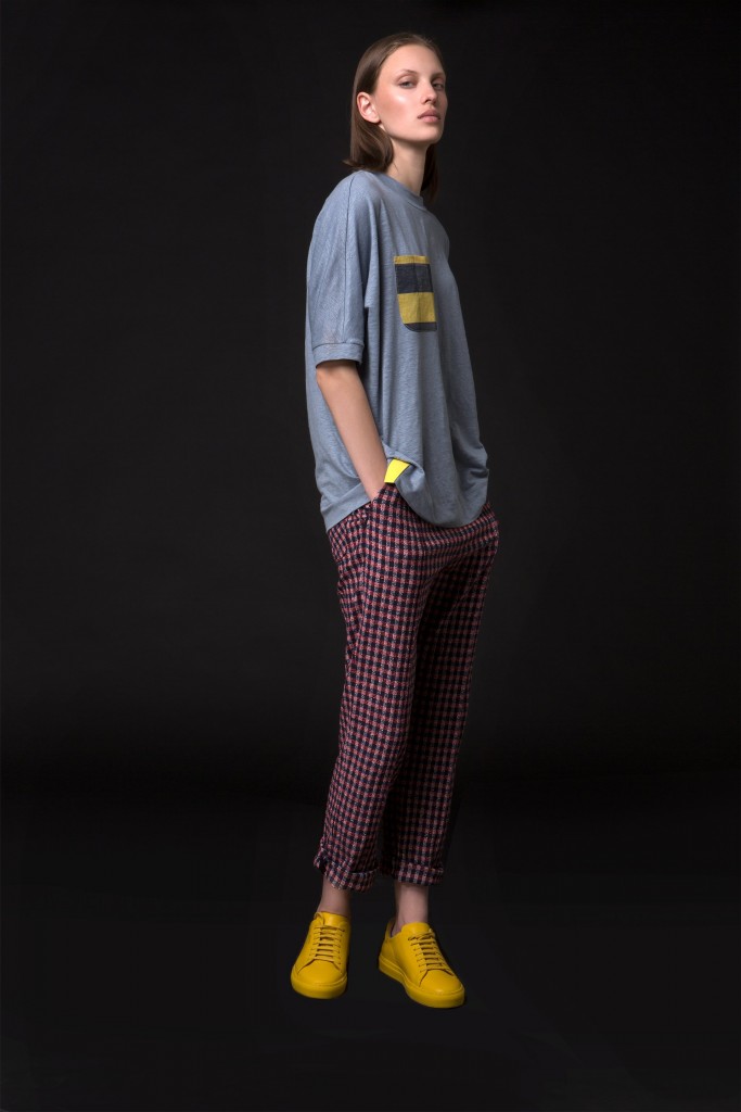 44 ROEDERER T SHIRT 49 TAITINGER TROUSERS