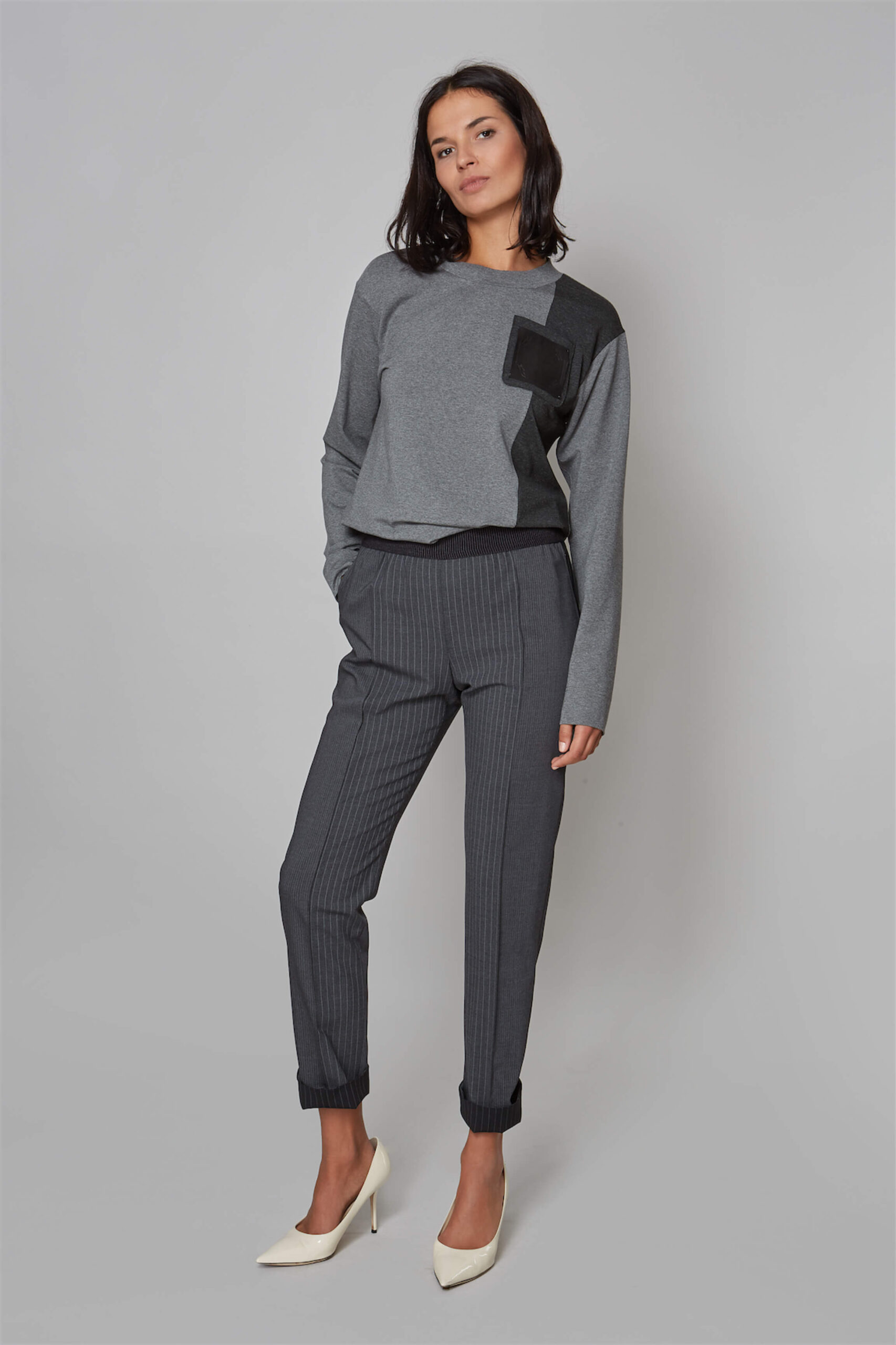 52 OMEGA TROUSERS 59 LIBRA T SHIRT